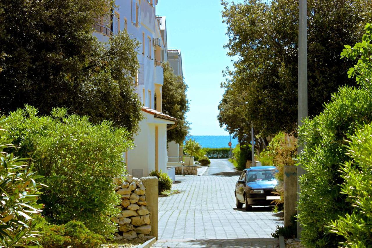 Apartment Zea Novalja Exterior photo